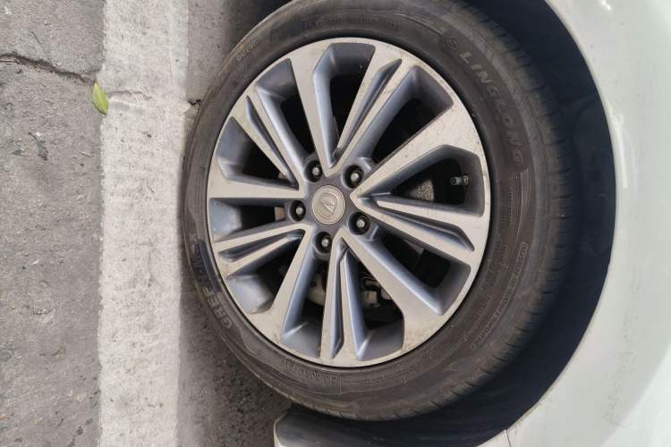 Used CHANGAN Raeton CC 2018 1.5T Automatic Haoya Model China V Standard Right Front Wheel Hub