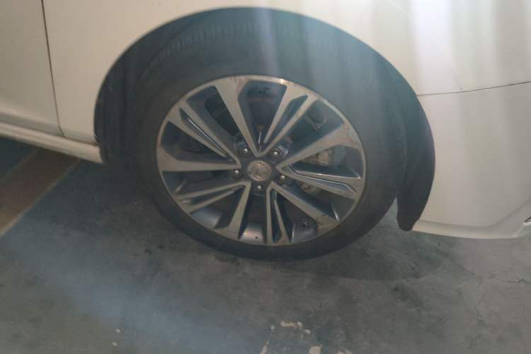 Used CHANGAN Raeton CC 2018 1.5T Automatic Haoya Model Guangmang Edition China V Standard Right Front Wheel Hub