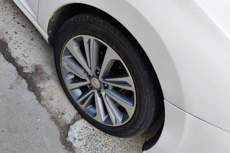 Used CHANGAN Raeton CC 2018 1.5T Automatic Haoya Model Guangmang Edition China V Standard Right Front Wheel Hub