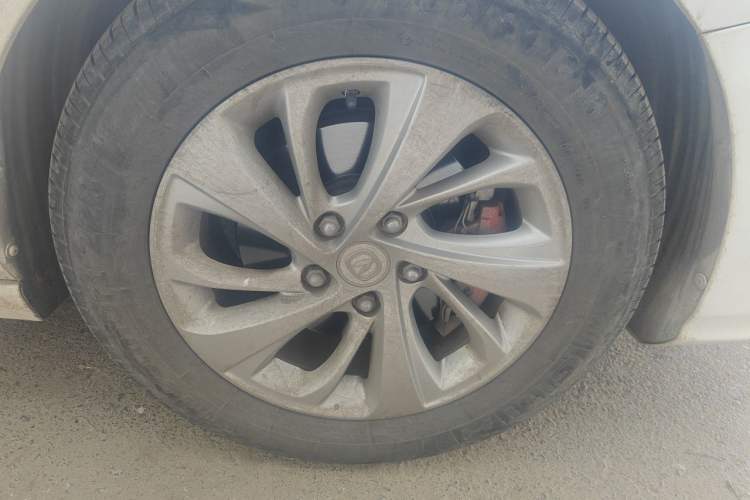 Used CHANGAN Raeton CC 2018 1.5T Manual Elegant Model China V Standard Right Front Wheel Hub