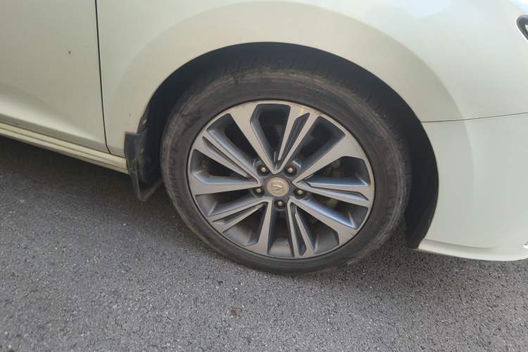 Used CHANGAN Raeton CC 2018 1.5T Automatic Haoya Model China V Standard Right Front Wheel Hub