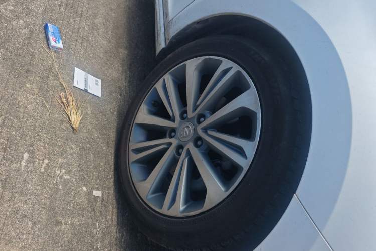 Used CHANGAN Raeton CC 2018 1.5T Automatic Haoya Model China V Standard Right Front Wheel Hub