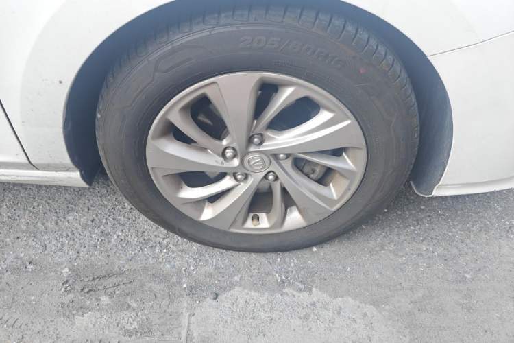 Used CHANGAN Raeton CC 2018 1.5T Automatic Elegant Version China V Standard Right Front Wheel Hub