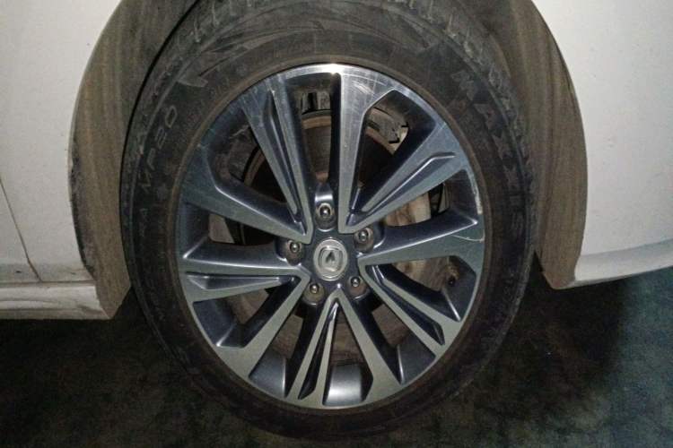 Used CHANGAN Raeton CC 2018 1.5T Automatic Haoya Model Guangmang Edition China V Standard Right Front Wheel Hub