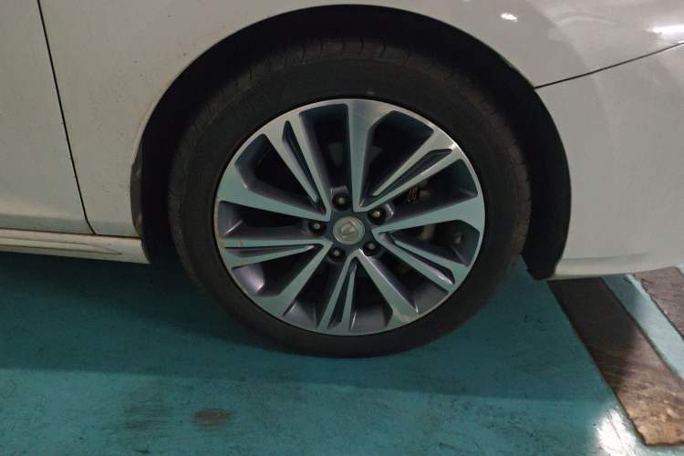 Used CHANGAN Raeton CC 2018 1.5T Automatic Haoya Model Guangmang Edition China V Standard Right Front Wheel Hub