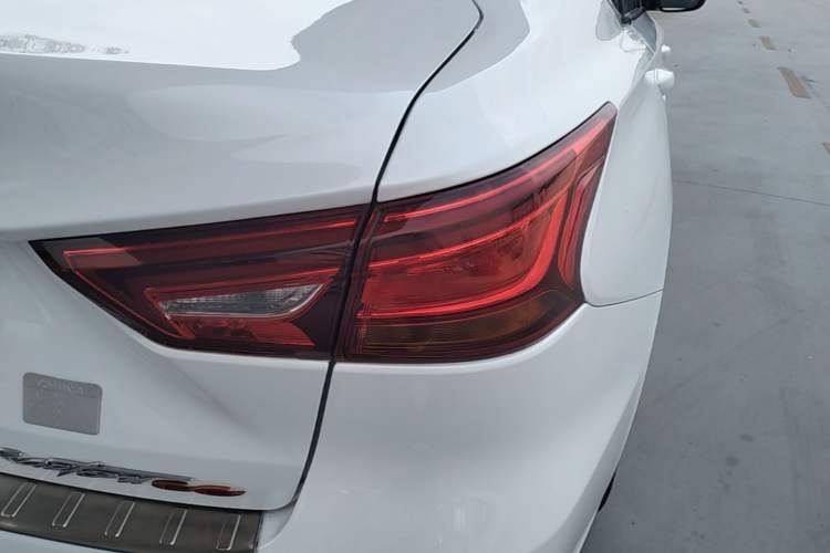 Used CHANGAN Raeton CC 2018 1.5T Manual Elegant Model China V Standard Right Rear Taillight