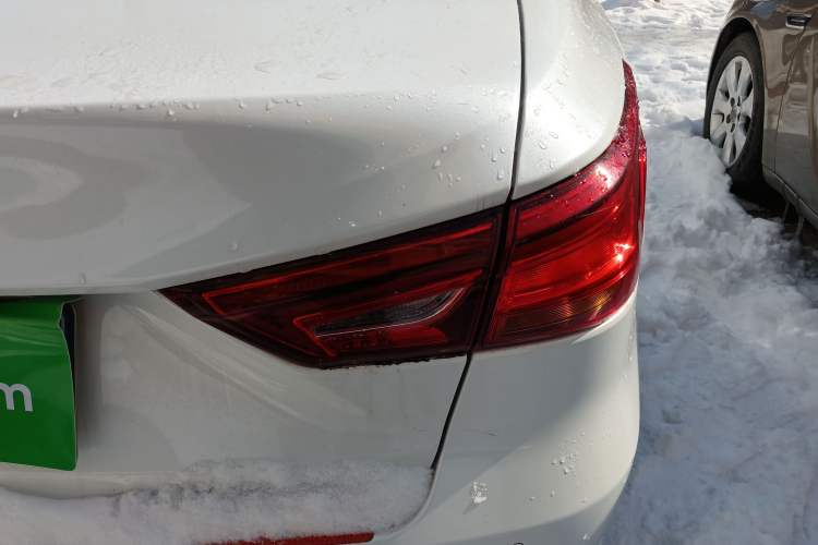 Used CHANGAN Raeton CC 2018 1.5T Automatic Elegant Version China V Standard Right Rear Taillight