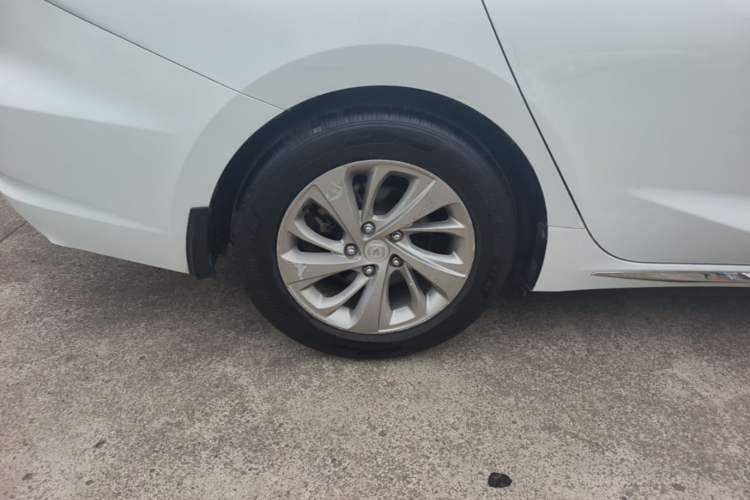 Used CHANGAN Raeton CC 2018 1.5T Manual Elegant Model China V Standard Right Rear Wheel Hub