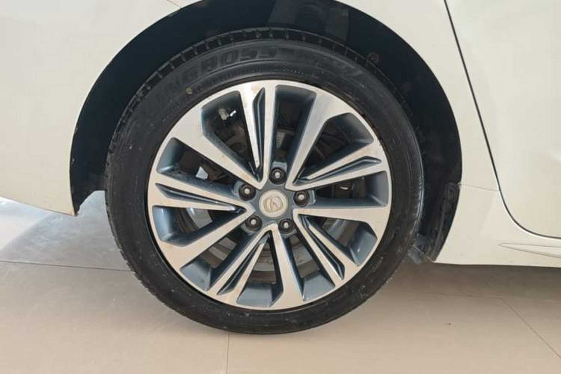 Used CHANGAN Raeton CC 2018 1.5T Manual Luxury Model China V Standard Right Rear Wheel Hub