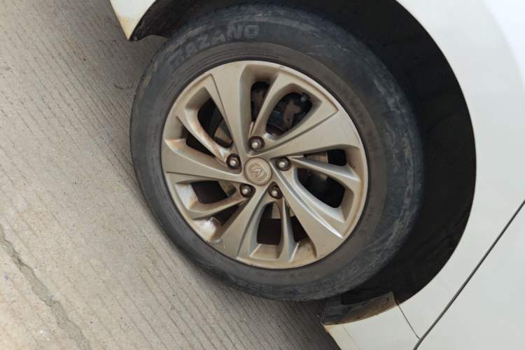 Used CHANGAN Raeton CC 2018 1.5T Manual Elegant Model China V Standard Right Rear Wheel Hub