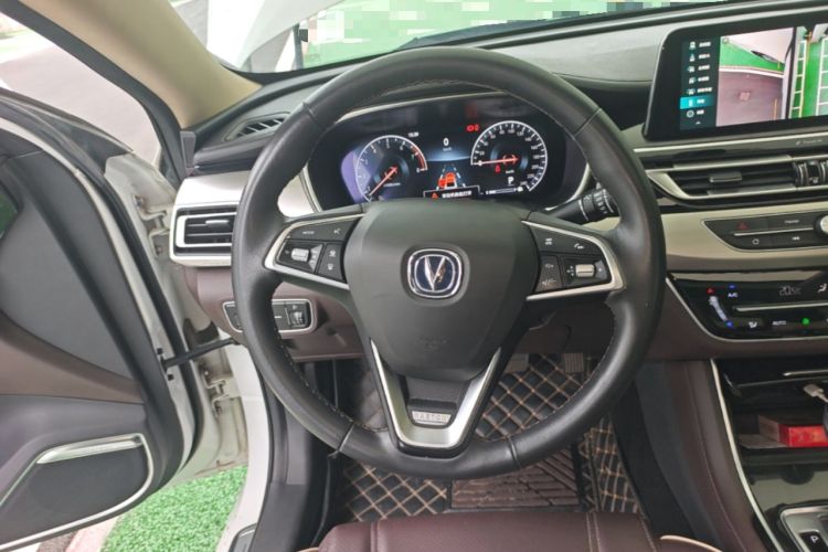 Used CHANGAN Raeton CC 2018 1.5T Automatic Zhiya Model China V Standard Steering Wheel
