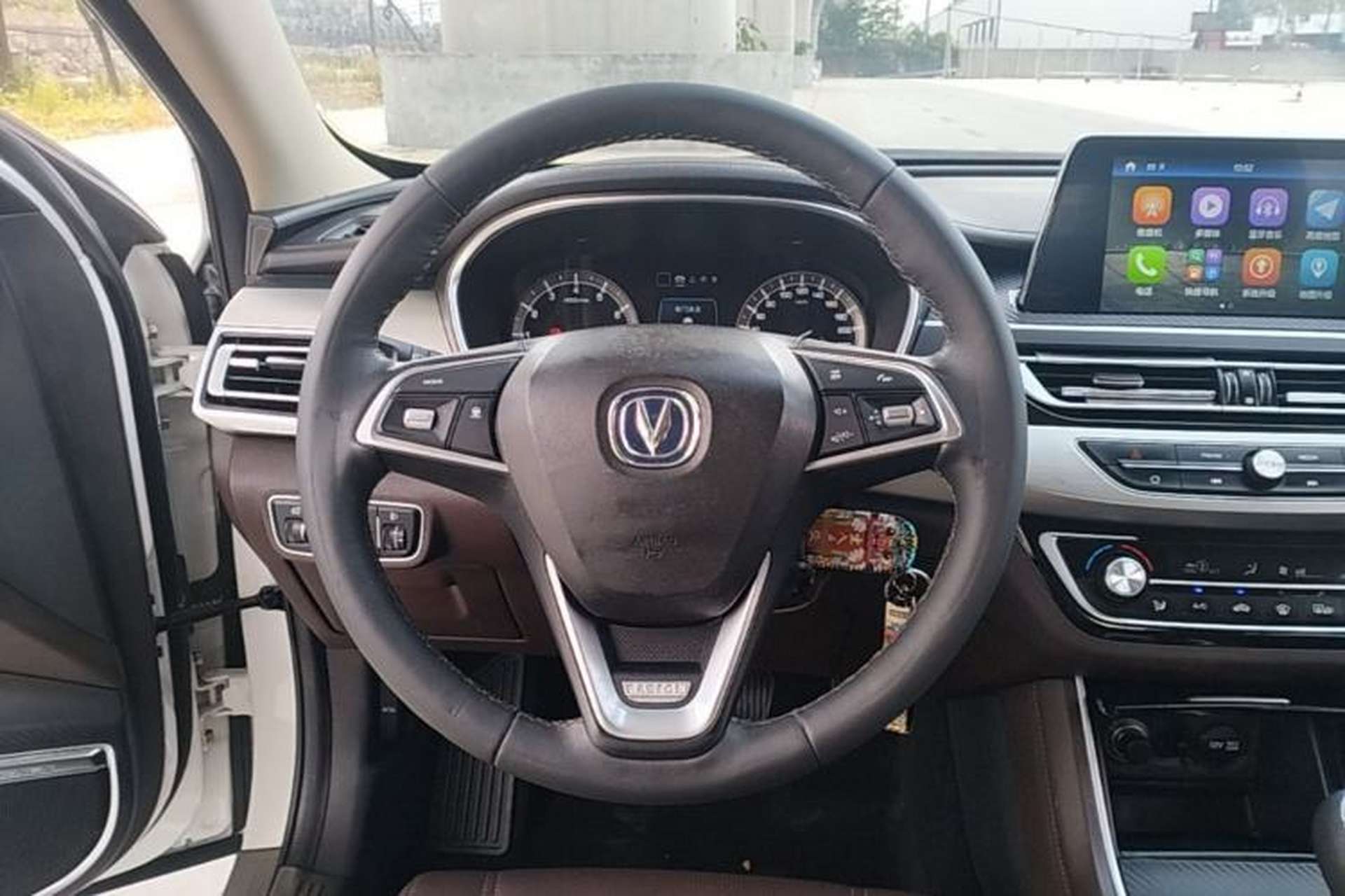 Used CHANGAN Raeton CC 2018 1.5T Manual Elegant Model China V Standard Steering Wheel