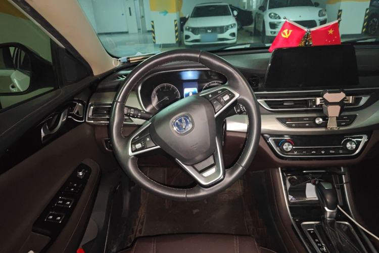 Used CHANGAN Raeton CC 2018 1.5T Automatic Elegant Version China V Standard Steering Wheel