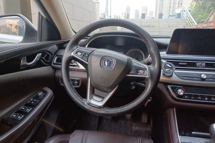 Used CHANGAN Raeton CC 2018 1.5T Manual Elegant Model China V Standard Steering Wheel