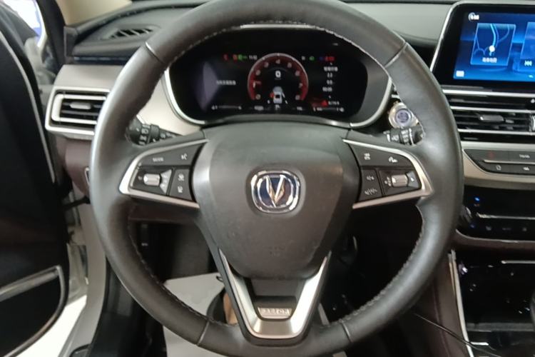 Used CHANGAN Raeton CC 2018 1.5T Automatic Zhiya Model China V Standard Steering Wheel