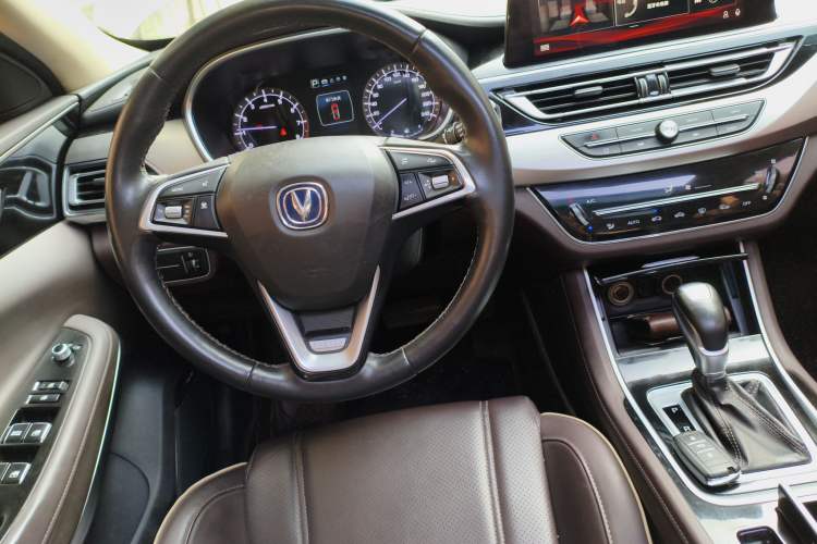 Used CHANGAN Raeton CC 2018 1.5T Automatic Haoya Model Guangmang Edition China V Standard Steering Wheel