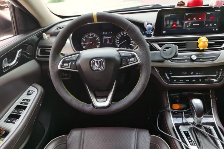 Used CHANGAN Raeton CC 2018 1.5T Automatic Haoya Model China V Standard Steering Wheel