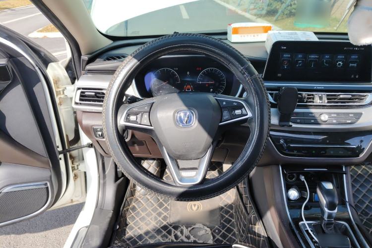 Used CHANGAN Raeton CC 2018 1.5T Automatic Zhiya Model China V Standard Steering Wheel