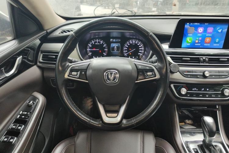 Used CHANGAN Raeton CC 2018 1.5T Automatic Elegant Starry Edition China V Standard Steering Wheel