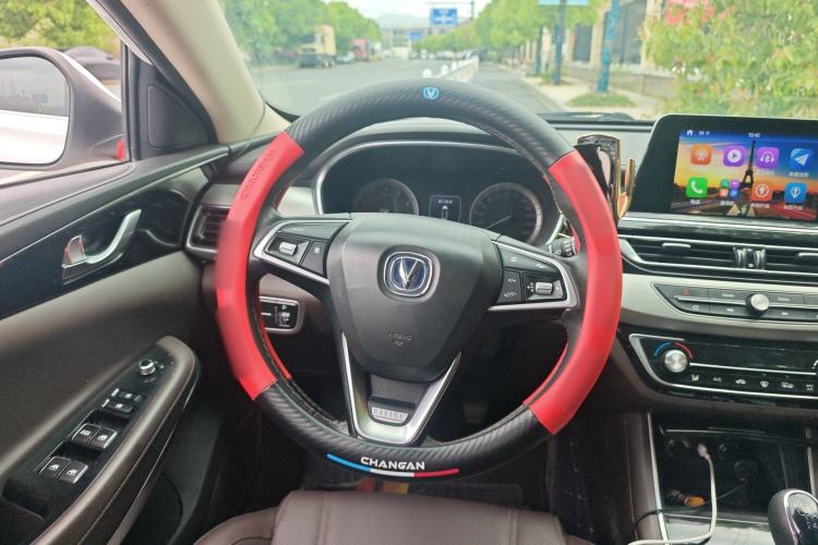 Used CHANGAN Raeton CC 2018 1.5T Manual Elegant Starry Edition China V Standard Steering Wheel