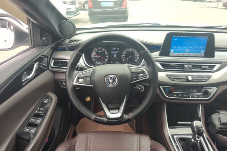 Used CHANGAN Raeton CC 2018 1.5T Manual Elegant Model China V Standard Steering Wheel