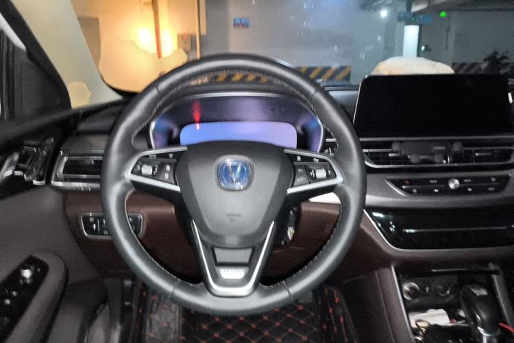 Used CHANGAN Raeton CC 2018 1.5T Automatic Zunya Model China V Standard Steering Wheel