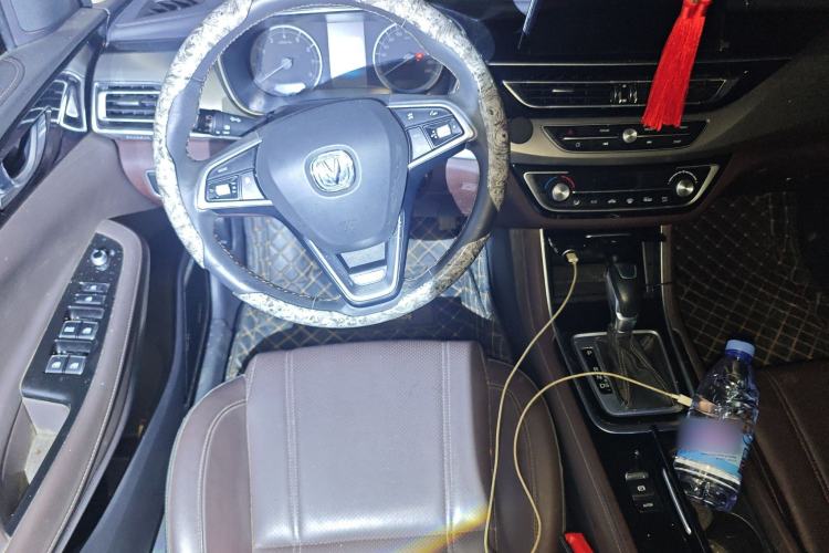 Used CHANGAN Raeton CC 2018 1.5T Automatic Elegant Starry Edition China V Standard Steering Wheel
