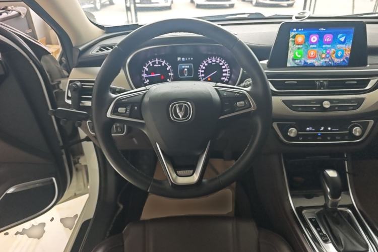 Used CHANGAN Raeton CC 2018 1.5T Automatic Elegant Starry Edition China V Standard Steering Wheel