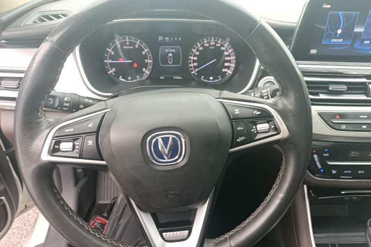 Used CHANGAN Raeton CC 2018 1.5T Automatic Haoya Model China V Standard Steering Wheel