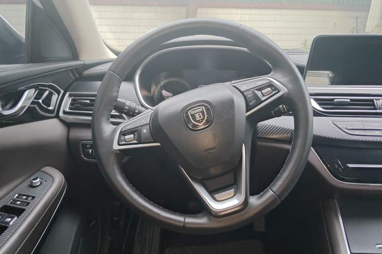 Used CHANGAN Raeton CC 2018 1.5T Automatic Haoya Model Guangmang Edition China V Standard Steering Wheel