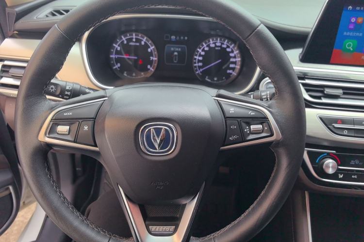 Used CHANGAN Raeton CC 2018 1.5T Manual Elegant Starry Edition China V Standard Steering Wheel
