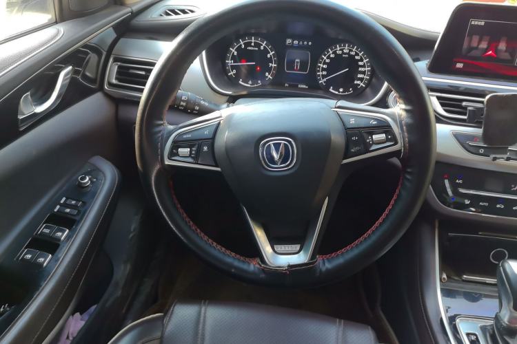 Used CHANGAN Raeton CC 2018 1.5T Automatic Haoya Model China V Standard Steering Wheel