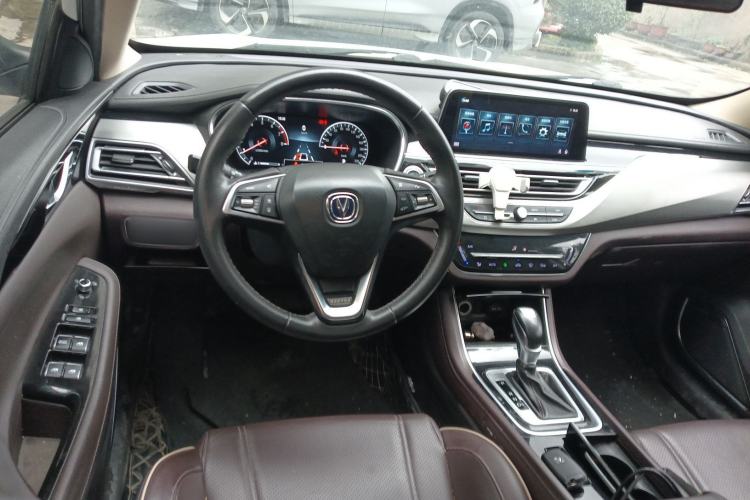 Used CHANGAN Raeton CC 2018 1.5T Automatic Zhiya Model China V Standard Steering Wheel