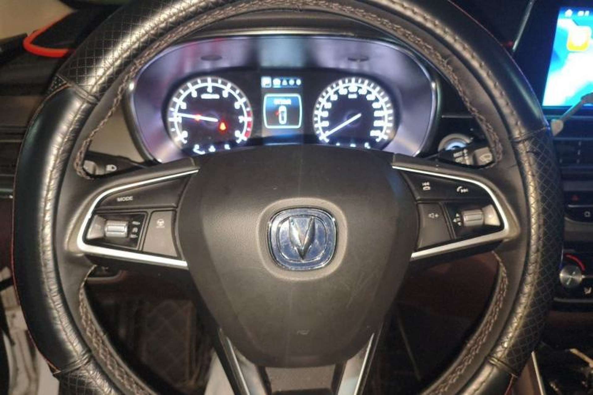 Used CHANGAN Raeton CC 2018 1.5T Automatic Elegant Starry Edition China V Standard Steering Wheel