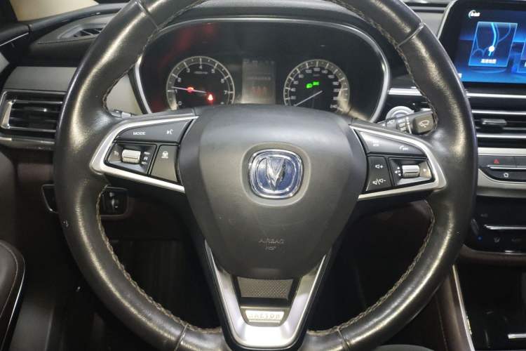 Used CHANGAN Raeton CC 2018 1.5T Automatic Haoya Model Guangmang Edition China V Standard Steering Wheel