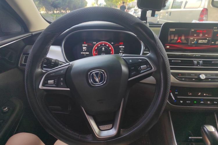 Used CHANGAN Raeton CC 2018 1.5T Automatic Zhiya Model China V Standard Steering Wheel
