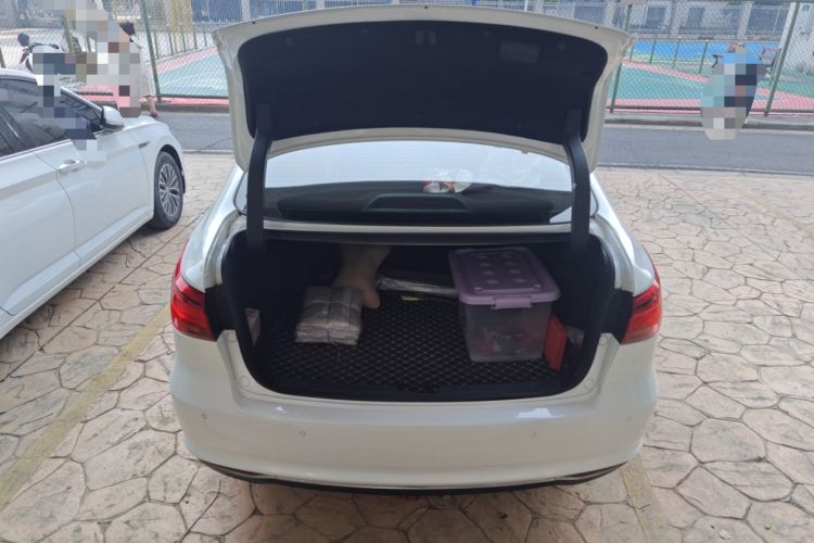 Used CHANGAN Raeton CC 2018 1.5T Automatic Zunya Model China V Standard Trunk