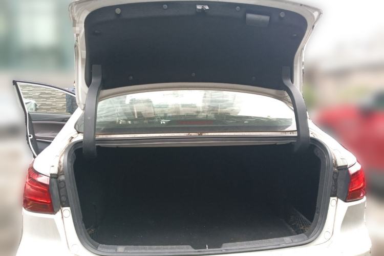 Used CHANGAN Raeton CC 2018 1.5T Automatic Zhiya Model China V Standard Trunk