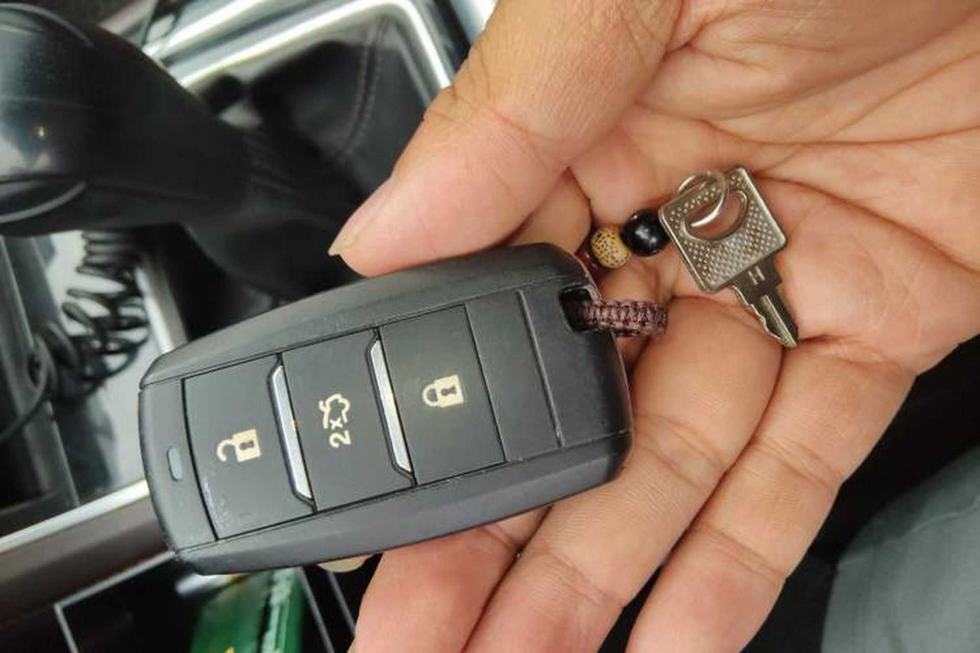 Used CHANGAN Raeton CC 2018 1.5T Manual Elegant Starry Edition China V Standard Vehicle Key