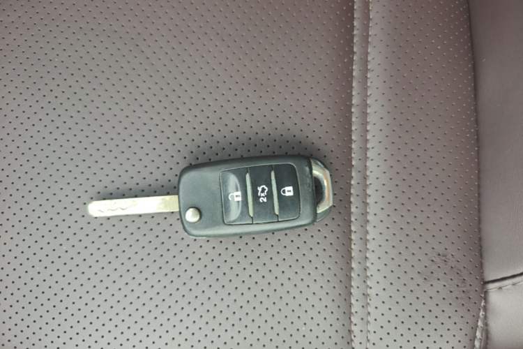 Used CHANGAN Raeton CC 2018 1.5T Manual Elegant Model China V Standard Vehicle Key
