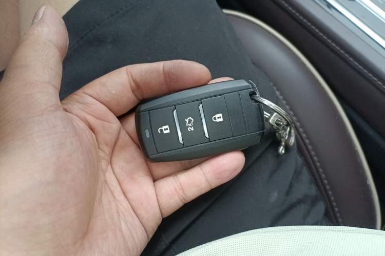 Used CHANGAN Raeton CC 2018 1.5T Automatic Haoya Model China V Standard Vehicle Key
