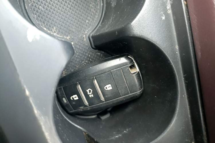 Used CHANGAN Raeton CC 2018 1.5T Automatic Haoya Model China V Standard Vehicle Key