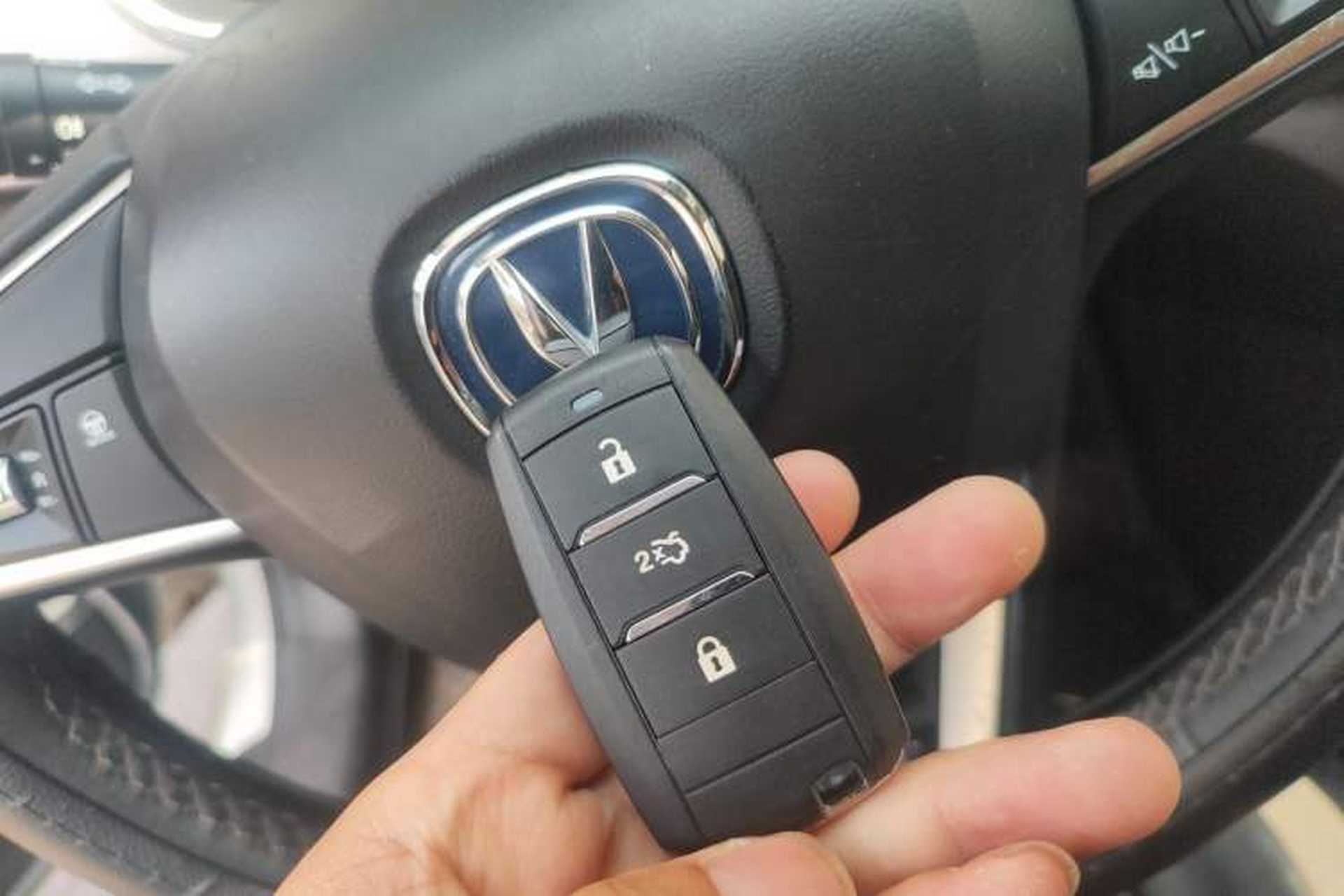 Used CHANGAN Raeton CC 2018 1.5T Automatic Elegant Starry Edition China V Standard Vehicle Key