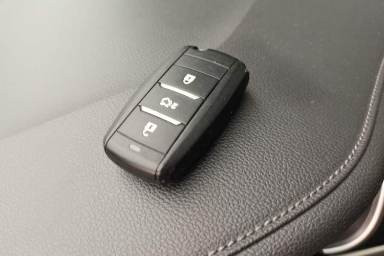 Used CHANGAN Raeton CC 2018 1.5T Automatic Haoya Model China V Standard Vehicle Key