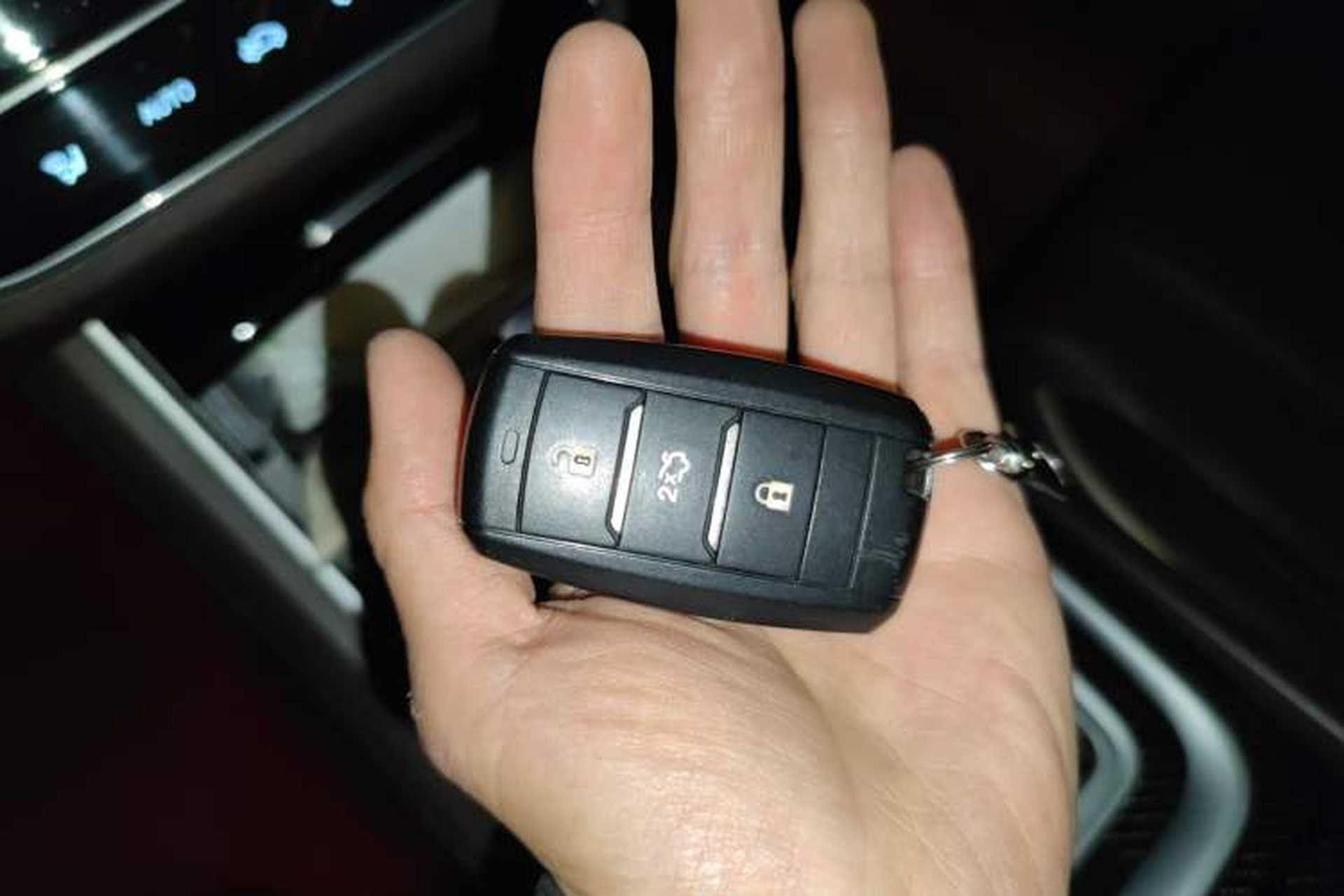 Used CHANGAN Raeton CC 2018 1.5T Automatic Haoya Model China V Standard Vehicle Key