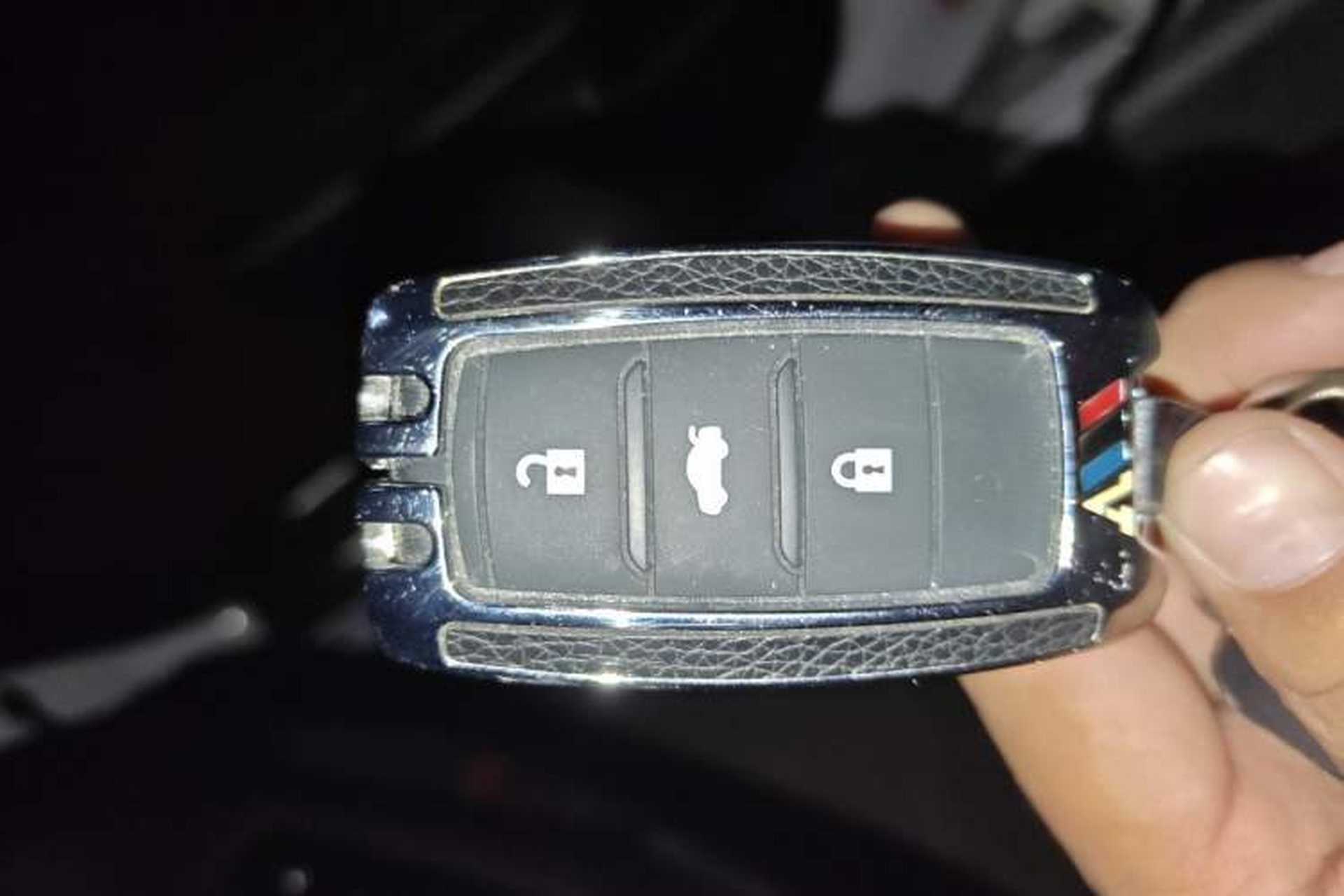 Used CHANGAN Raeton CC 2018 1.5T Manual Luxury Model China V Standard Vehicle Key