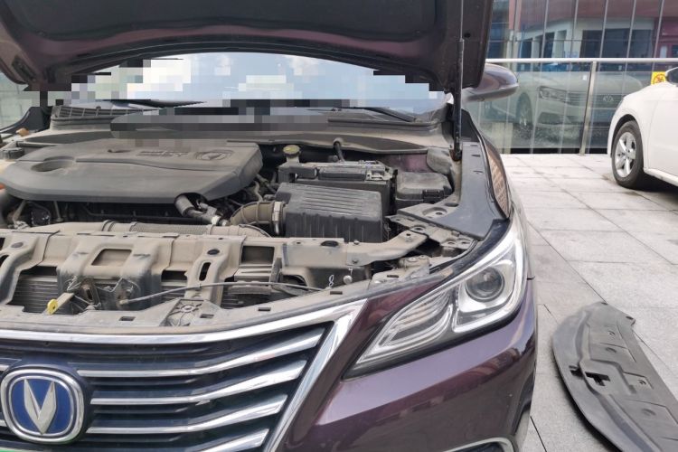 Used CHANGAN Raeton CC 2019 1.5T Automatic Elegant Starry Edition China VI Standard Engine Bay Left