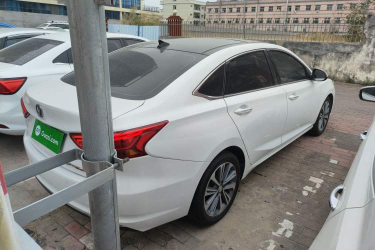 Used CHANGAN Raeton CC 2019 1.5T Automatic Haoya Edition Guangmang Model China VI Standard Exterior 5