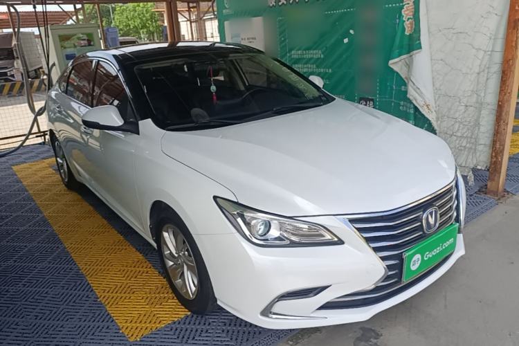 Used CHANGAN Raeton CC 2019 1.5T Automatic Elegant Starry Edition China VI Standard Front Right 45 Deg