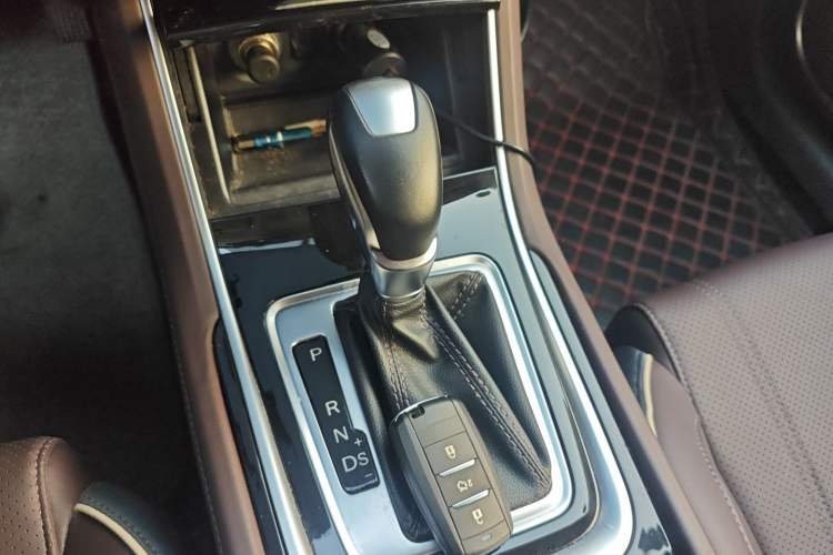Used CHANGAN Raeton CC 2019 1.5T Automatic Haoya Edition Guangmang Model China VI Standard Gear Lever